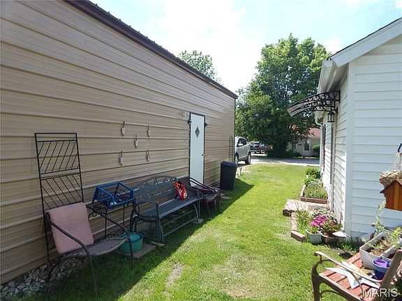 3rd image of 1620 W Centennial Ave
