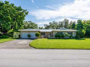 11621 SW 100th Ave, Miami, FL 33176