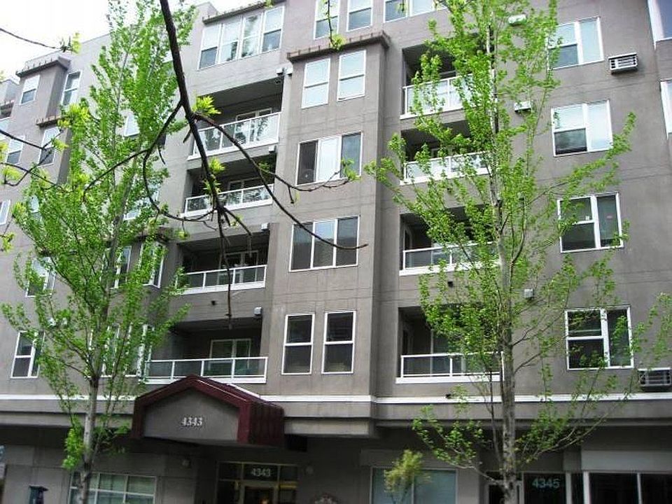 1st image of 4343 Roosevelt Way NE APT 301