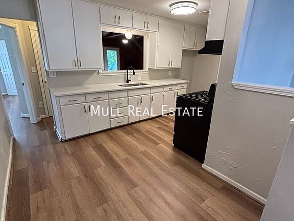 5th image of 3116 SW 40th St