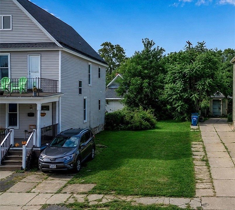 1st image of 104 Brayton St #14