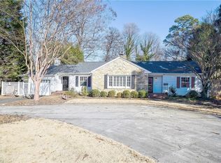 949 Avon Rd, Winston Salem, NC 27104