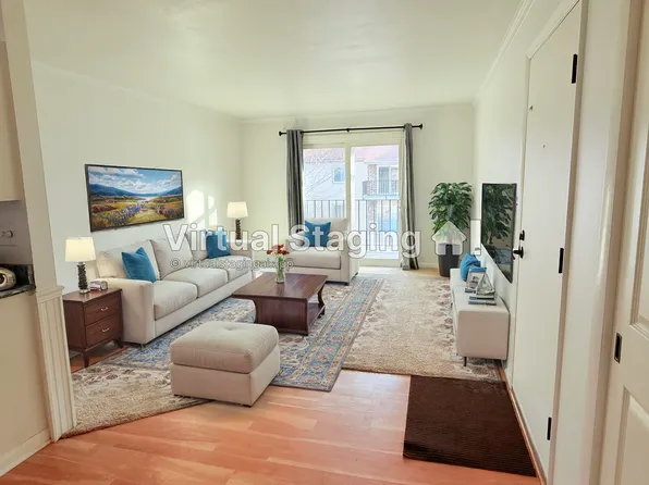 W170N11557 Armada Dr, Germantown, WI