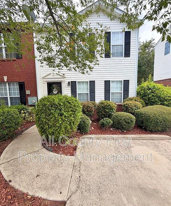 1st image of 5867 Strathmoor Manor Cir