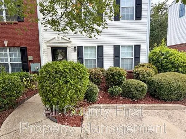 5867 Strathmoor Manor Cir, Lithonia, GA 30058