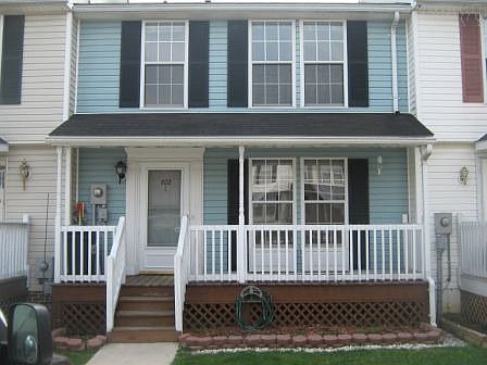 1st image of 102 Tulip Ct