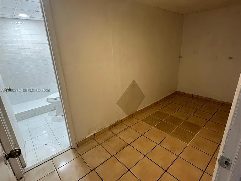 10000 NW 80th Ct #2324 — Photo 16