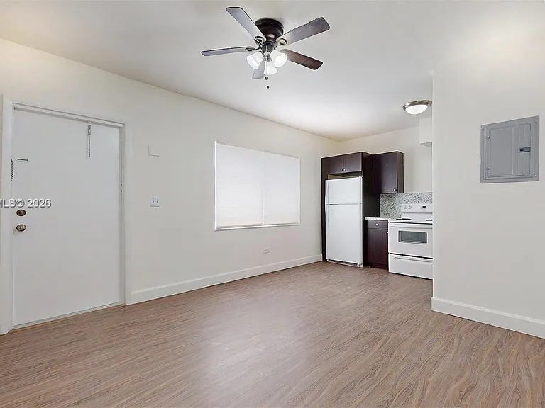 74 W 15th St #2 — Photo 6
