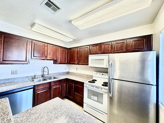 4th image of 5281 River Glen Dr Unit 222