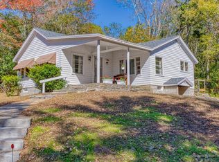 45 Montgomery Rd, Boothbay Harbor, ME 04538