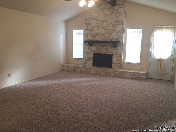 4th image of 5734 Champions Hill Dr