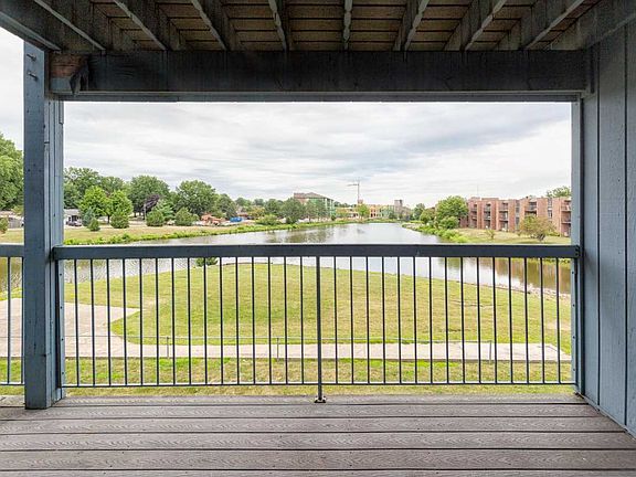 5th image of 227 Southbrooke Dr APT 3