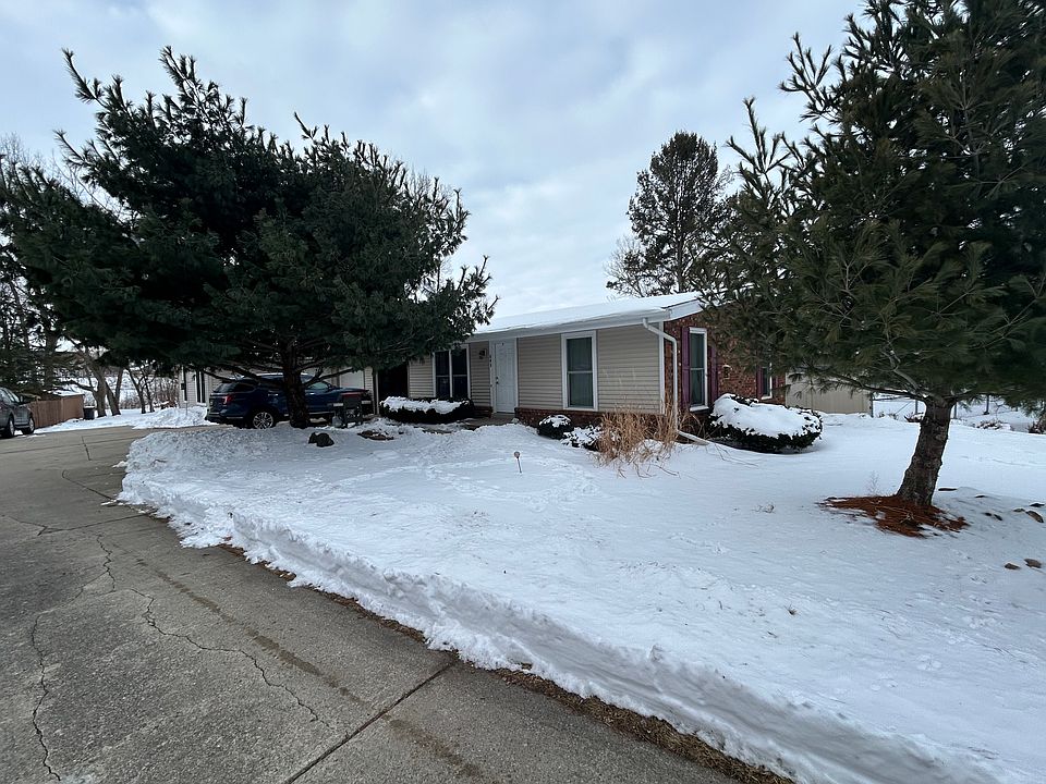 1st image of 805 Stanwood Dr