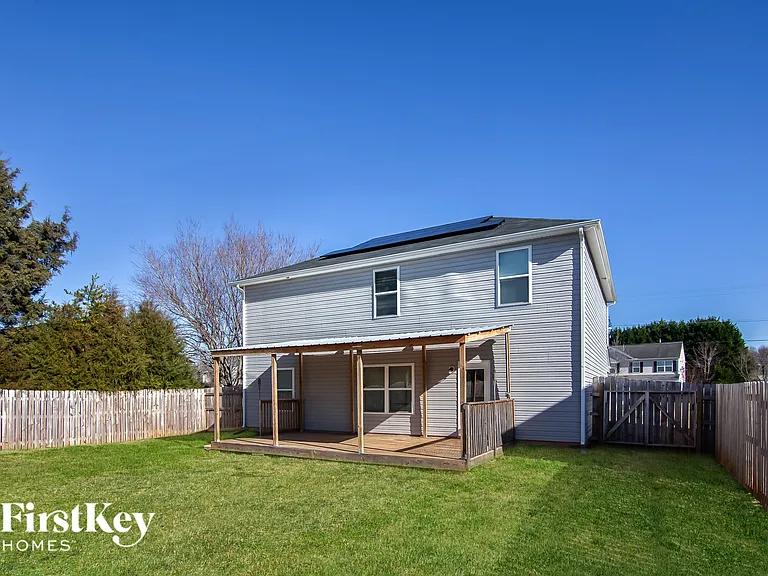 1544 Pecan Ln — Photo 15
