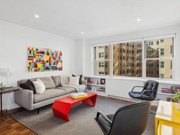 20 East 9th Street image 1 of 8