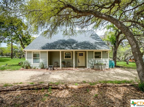 1960 Spring Valley Dr, Dripping Springs, TX 78620