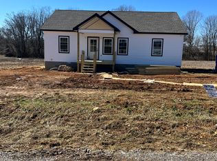 88 Amos Cir, Lafayette, TN 37083