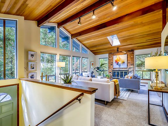 Stunning interiors!