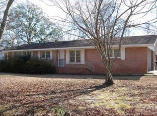 200 E Thomson Dr, Centerville, GA 31028