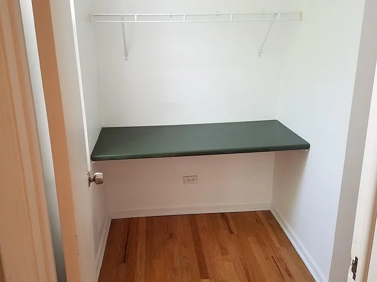 1903 W George St #2 — Photo 5