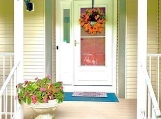 61 Willow Pond Dr, Rockland, MA 02370