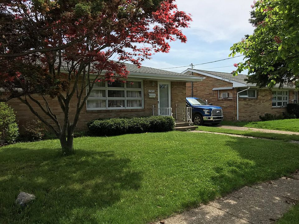 1st image of 1323 E 38th St