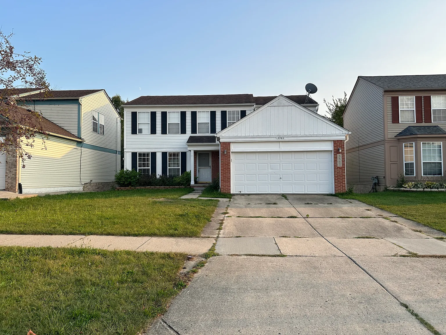 4 bed, 2.5 bath, 1923 sqft, $2,800 — Photo 1