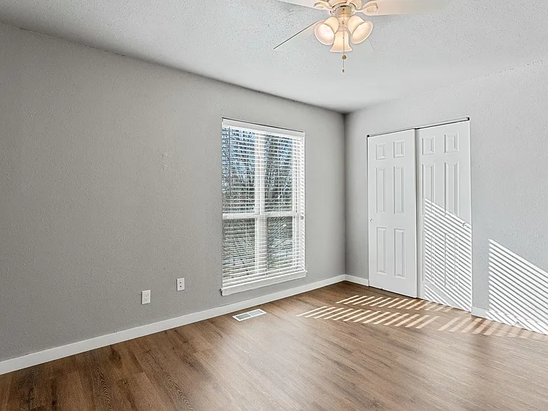 3727 E Mission Blvd — Photo 18
