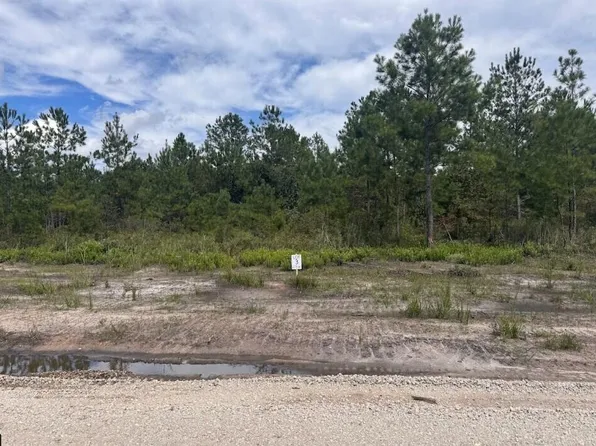 3 Walker Rd, Ridgeville, SC 29472