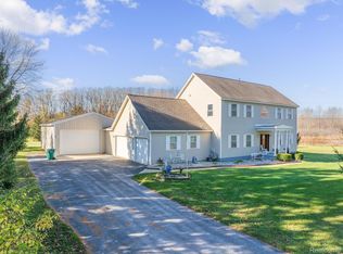 15218 Elwell Rd, Belleville, MI 48111