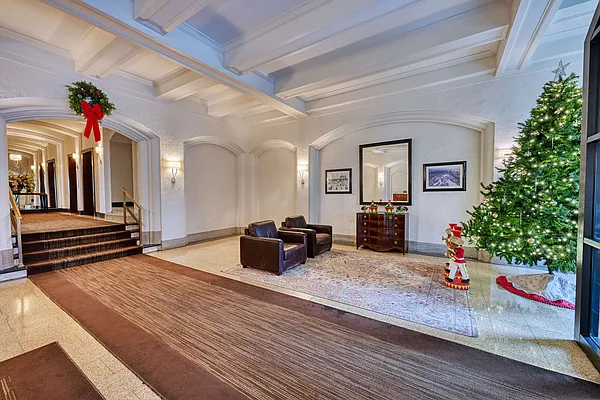 Rented by MOTION New York | media 18