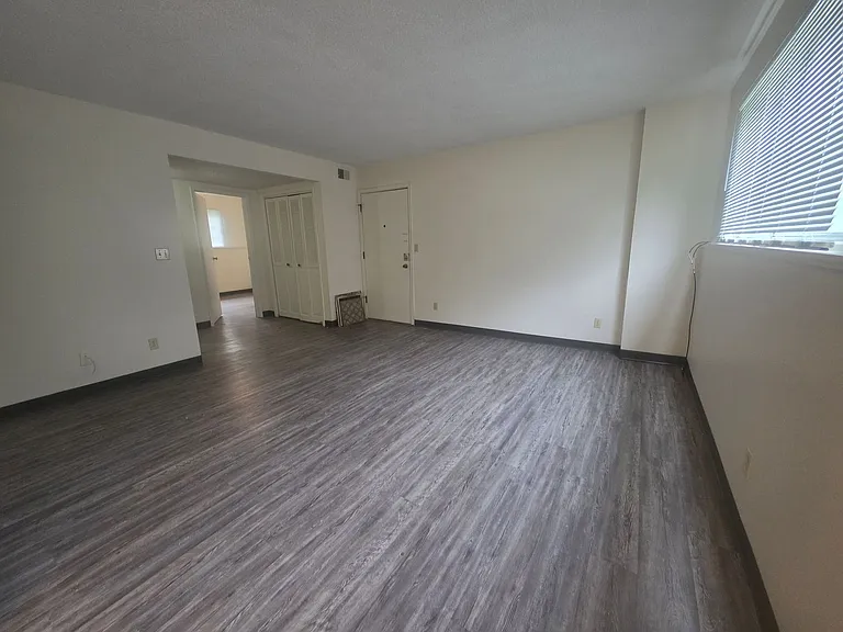 2841 Cory Ct SW — Photo 5