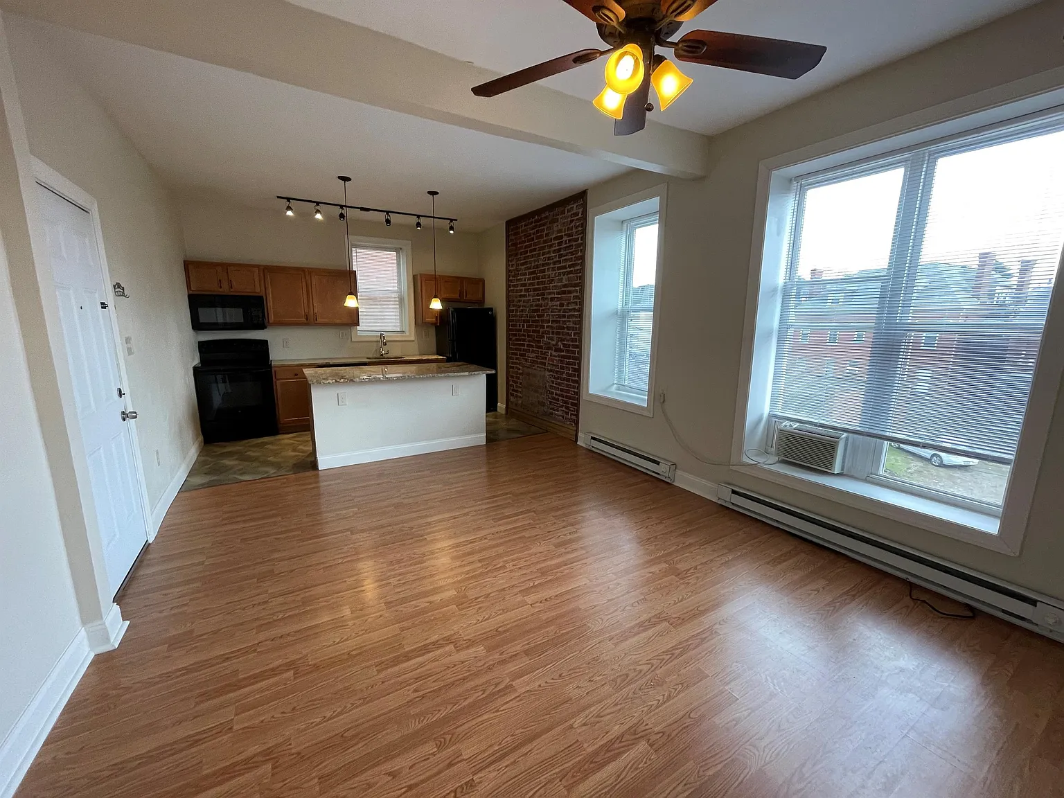219 Roup Ave #3 photo 1