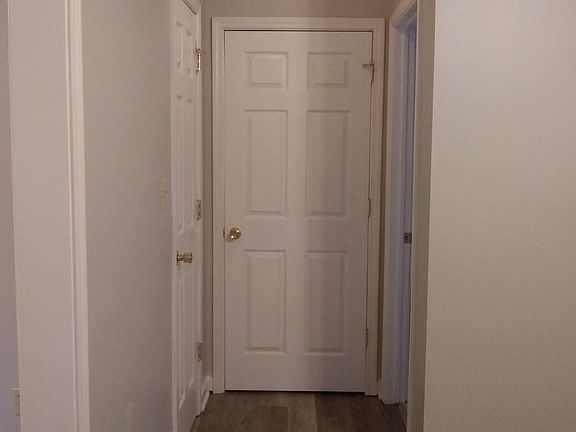 5th image of 1803 Weyer Ave #1