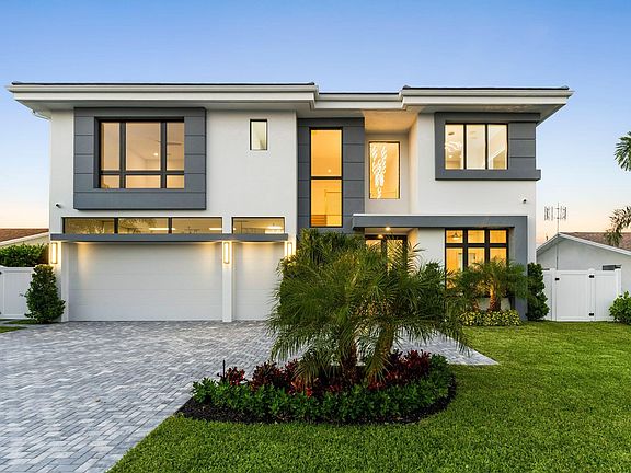 3rd image of 261 NW 8th Street