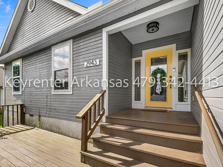 2943 E Setter St — Photo 25