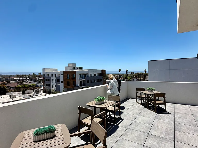 Communal lounge terrace on same floor as unit