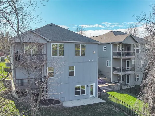 23132 W 126th St, Olathe, KS 66061