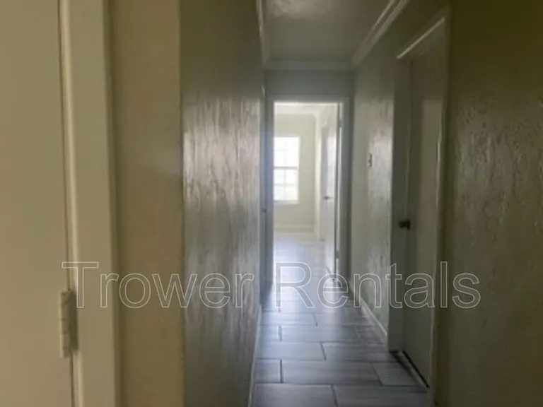 4011 E Everglade Ave — Photo 14