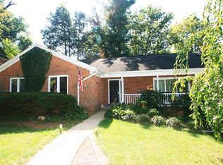 704 Hickory Hill Dr, Harrisonburg, VA 22801