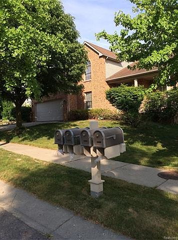 1st image of 28854 Hearthstone Dr