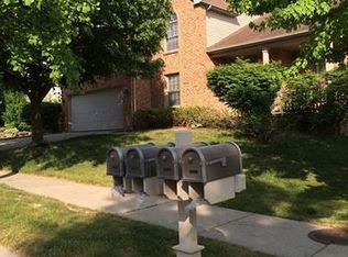 28854 Hearthstone Dr, Novi, MI 48377