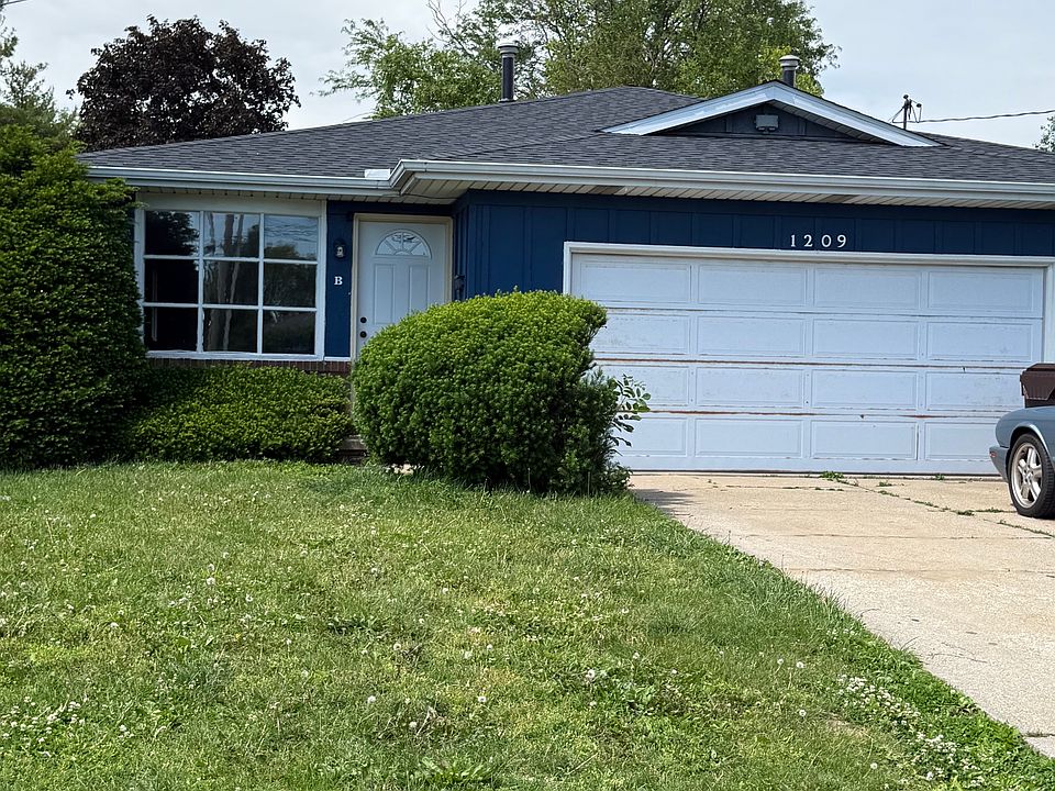 1st image of 1209 W Merle Ln #B