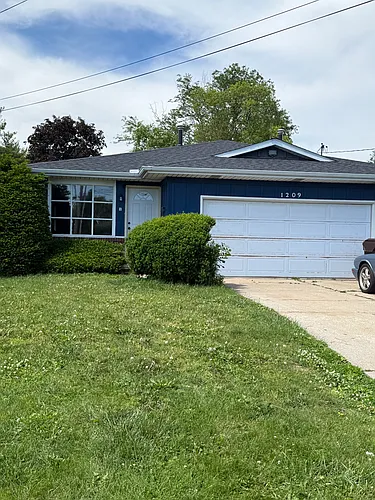 1209 W Merle Ln #B Photo 1