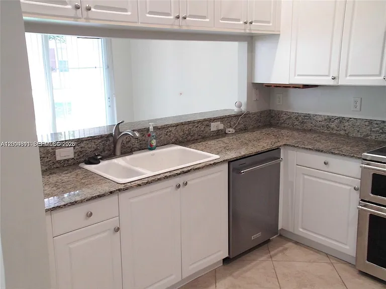 3371 Lakeside Dr #27 — Photo 15