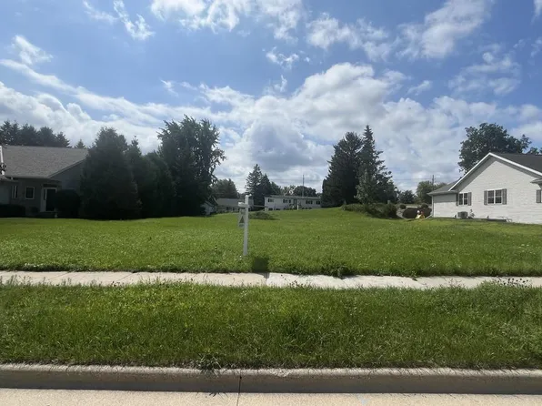 2013 DAISY DRIVE #Lt40, West Bend, WI 53090