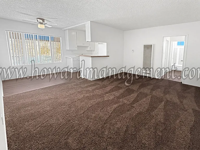 4256 Lindblade — Photo 15