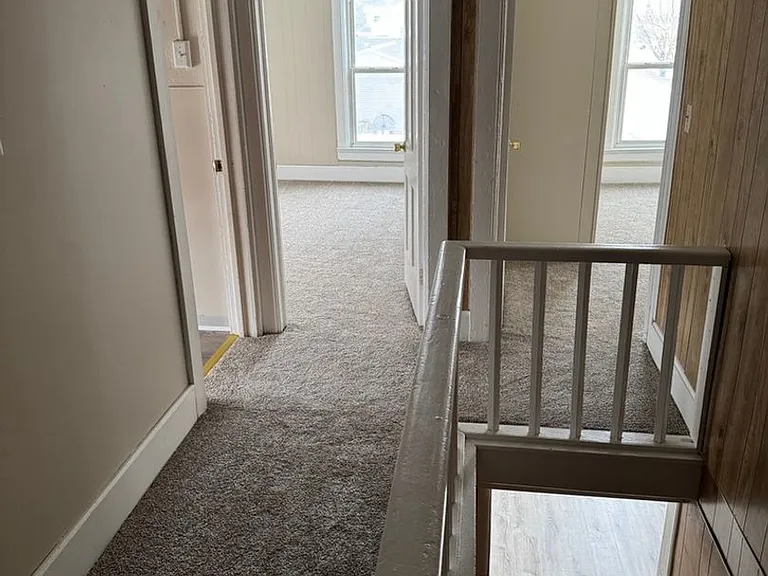 102 2nd Ave NW — Photo 8