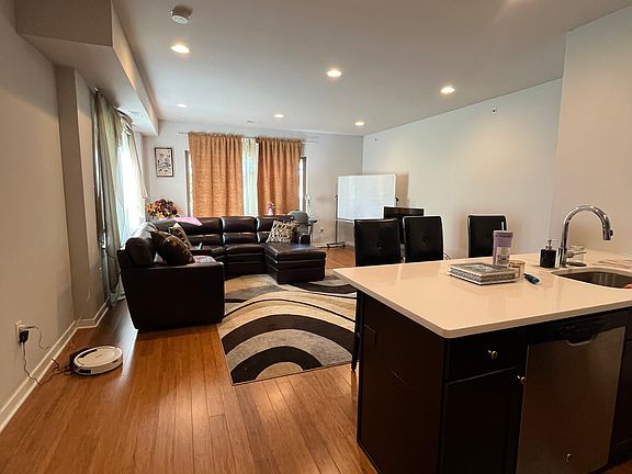 3rd image of 1608 Ridge Ave APT 401