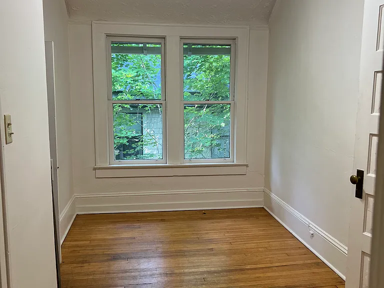 107 Cumberland Ave #C — Photo 6